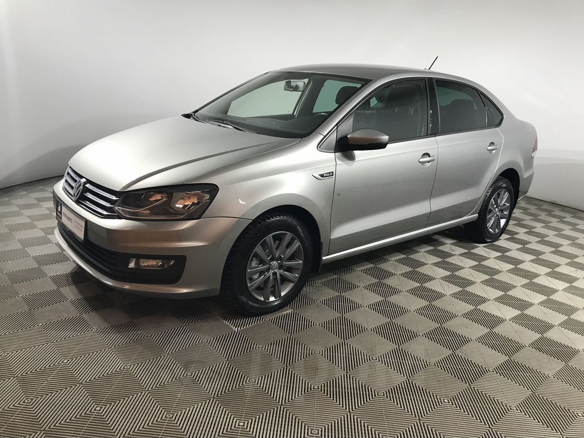 Volkswagen Polo, 5 поколение, рестайлинг, 2019 с пробегом 76 047 км Volkswagen Polo, 5 поколение, рестайлинг, 2019 с пробегом 76 047 км, цвет серебристый, цена - 581 000 руб., кузов - седан