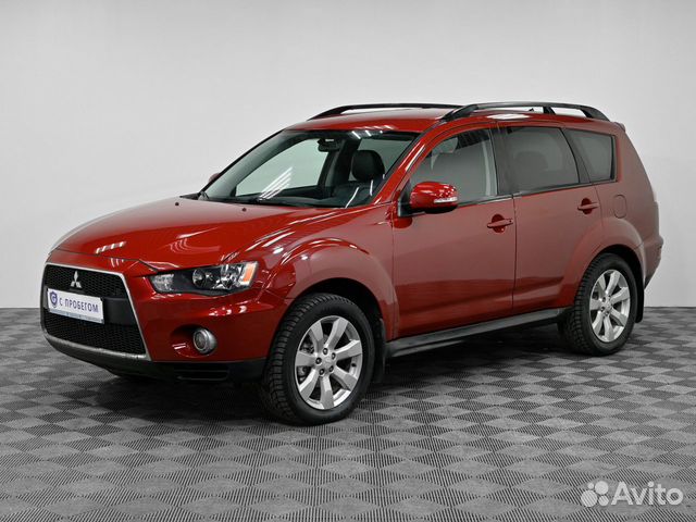 Mitsubishi Outlander, 2011, 2011 с пробегом 137 000 км Mitsubishi Outlander, 2011, 2011 с пробегом 137 000 км, цвет Красный, цена - 801 000 руб., кузов - Внедорожник 5-дверный