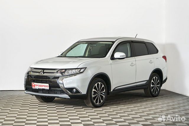 Mitsubishi Outlander, 2015, 2015 с пробегом 134 000 км Mitsubishi Outlander, 2015, 2015 с пробегом 134 000 км, цвет Белый, цена - 642 000 руб., кузов - Внедорожник 5-дверный