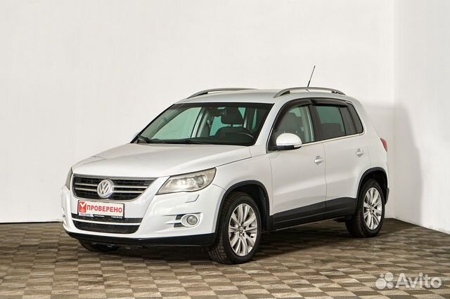 Volkswagen Tiguan, 2009, 2009 с пробегом 141 000 км Volkswagen Tiguan, 2009, 2009 с пробегом 141 000 км, цвет Белый, цена - 748 000 руб., кузов - Внедорожник 5-дверный